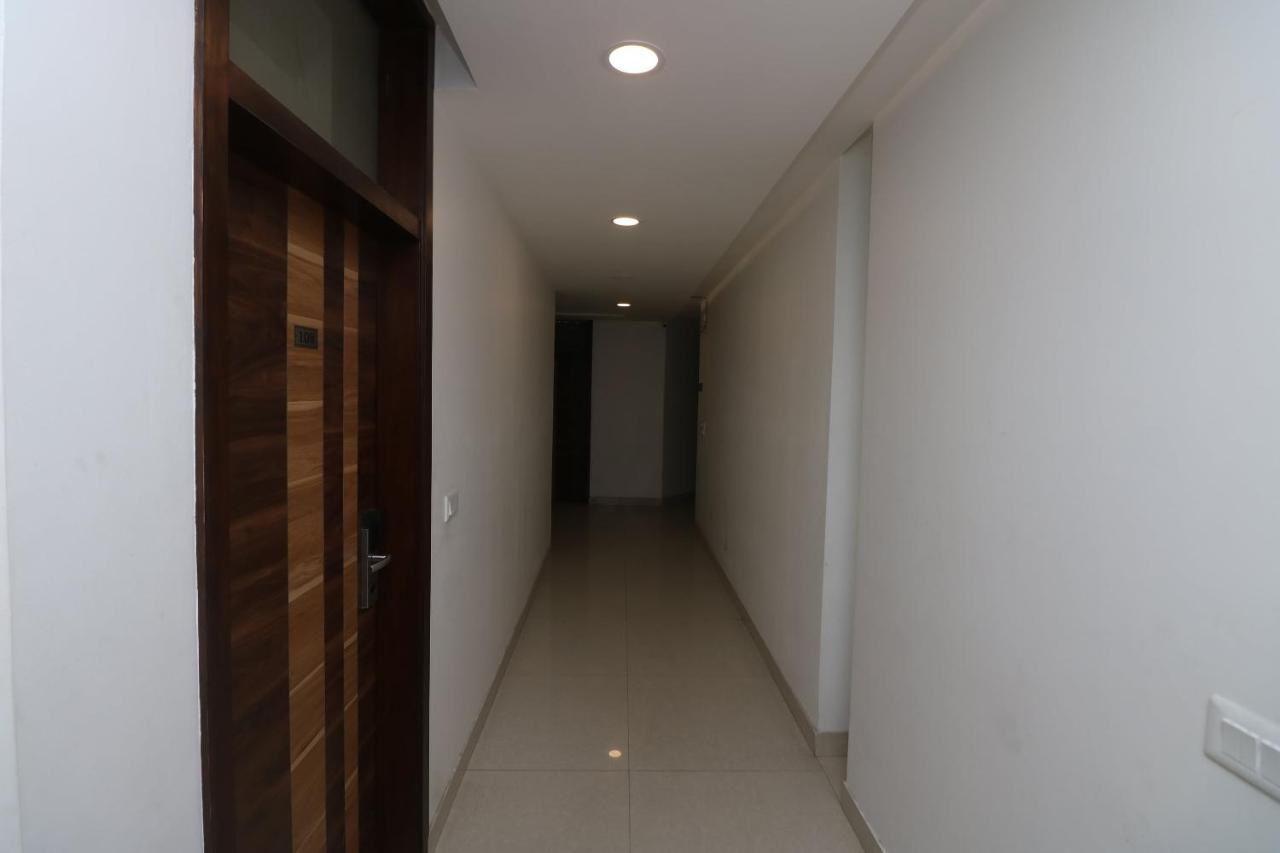 Oyo 9999 Hotel La Wisteria เดลี ภายนอก รูปภาพ